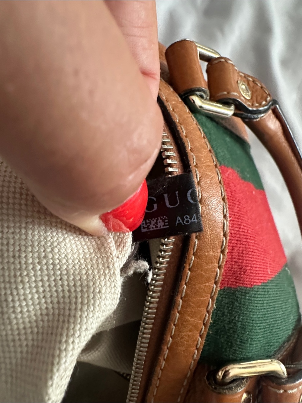 Gucci Boston Tan Leather Shoulder Bag with Green & Red Center Stripe crossbody - Picture 6 of 10